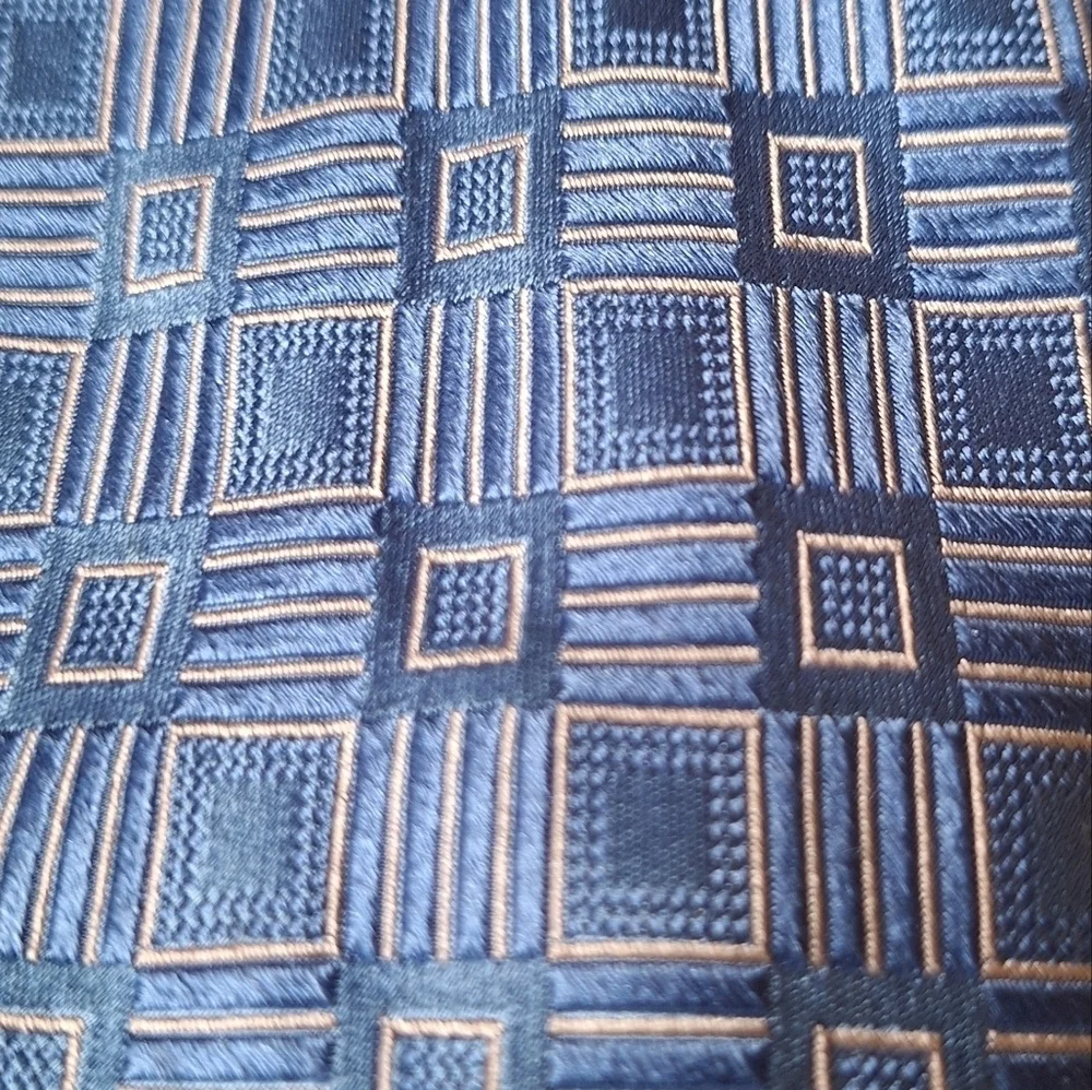 Barcelino Mens 100% Silk Tie Blue Geometric 4